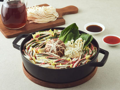 [Premium Korean Hotpot Kit] Chef's Mille-Feuille Nabe & Kalguksu 2–3 servings (1.05kg) – Easy Home Cooking Meal Kit Singapore