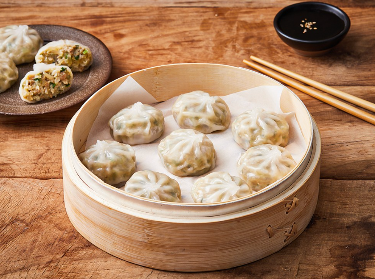 [Pulmuone Plant-Based] Clear-Skin Dumplings with Chives & King Oyster Mushroom 1.02kg |  부추새송이 1.02kg — 쫀득 투명피 & 담백식물성 만두 (냉동)